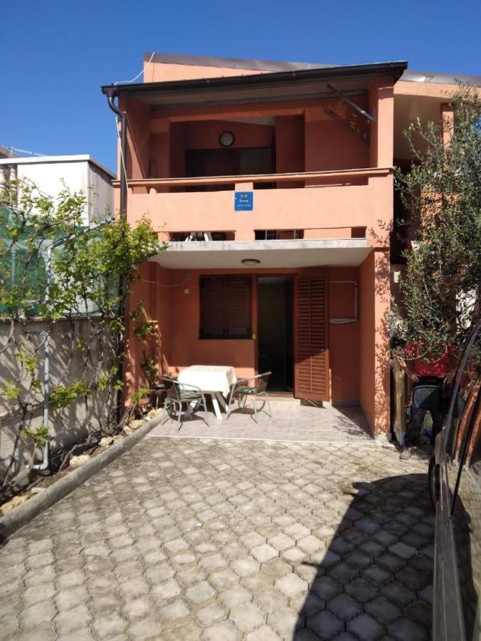 Apartments With A Parking Space Vir - 19547 Extérieur photo